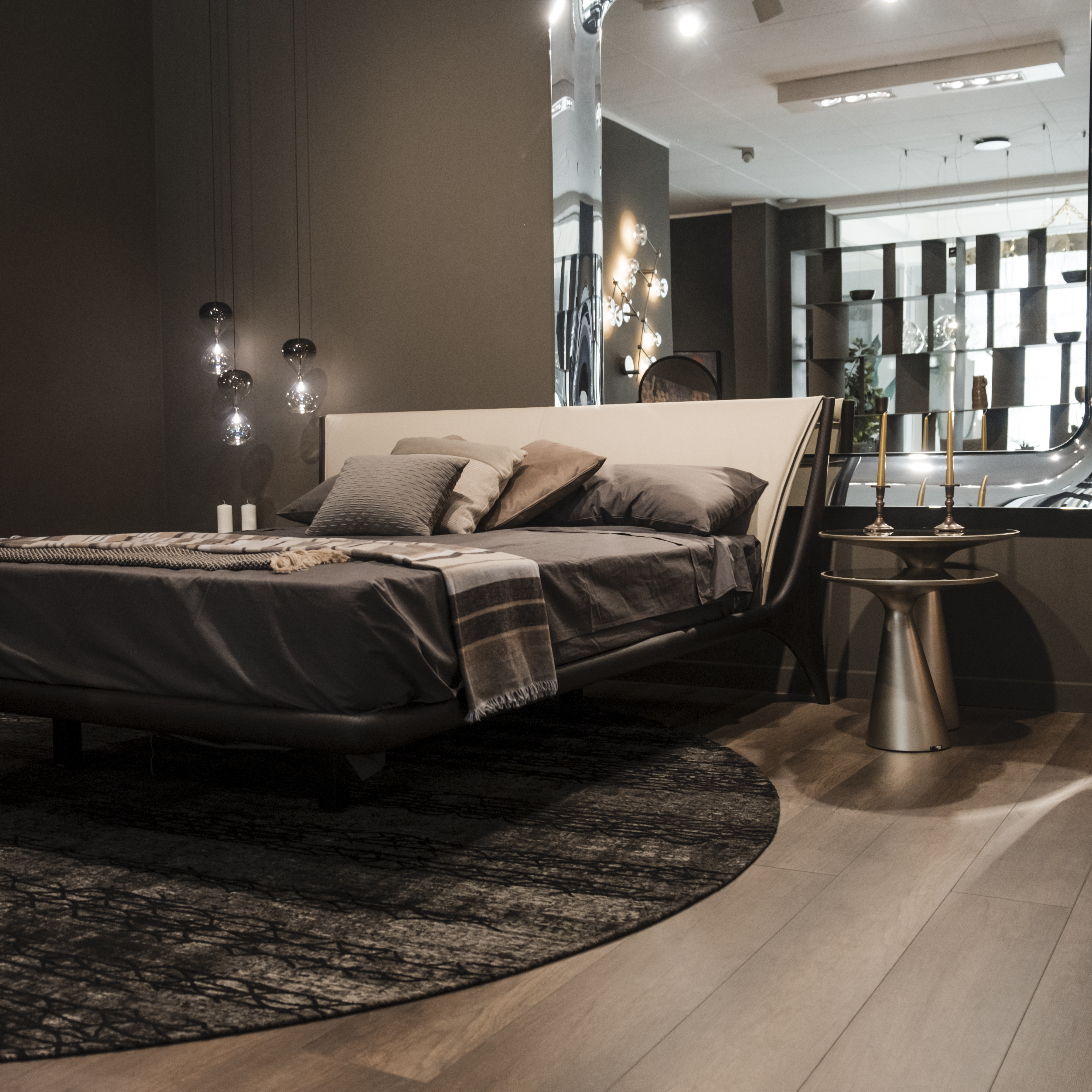 Showroom Cattelan 21
